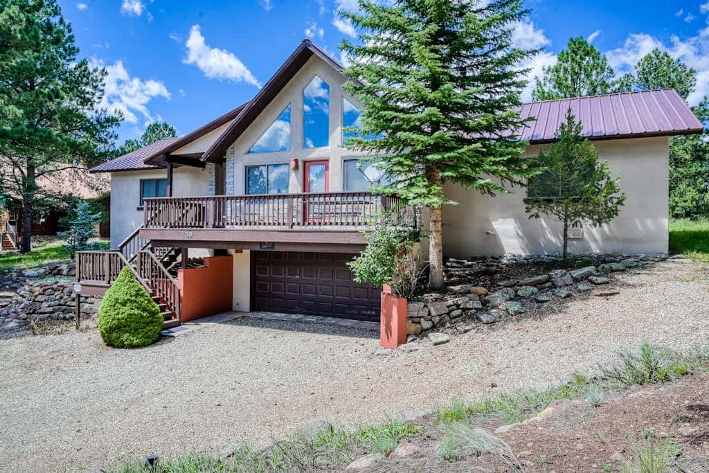 Merz Mountain Hideaway - Mtn Views & Private Deck