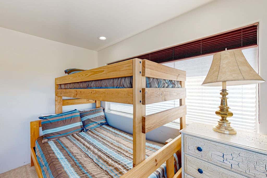 Southwest Heaven - Sweeping Views, Hot Tub & Deck