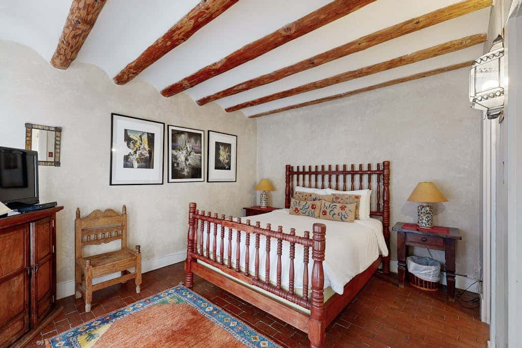 Casa Las Rosas - Historic Adobe Near Plaza