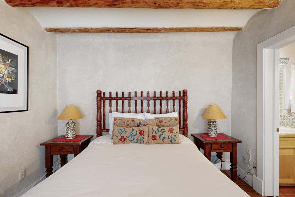 Casa Las Rosas - Historic Adobe Near Plaza