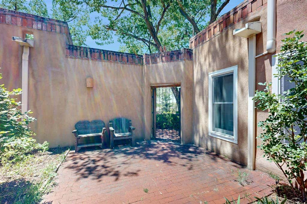 Casa Las Rosas - Historic Adobe Near Plaza