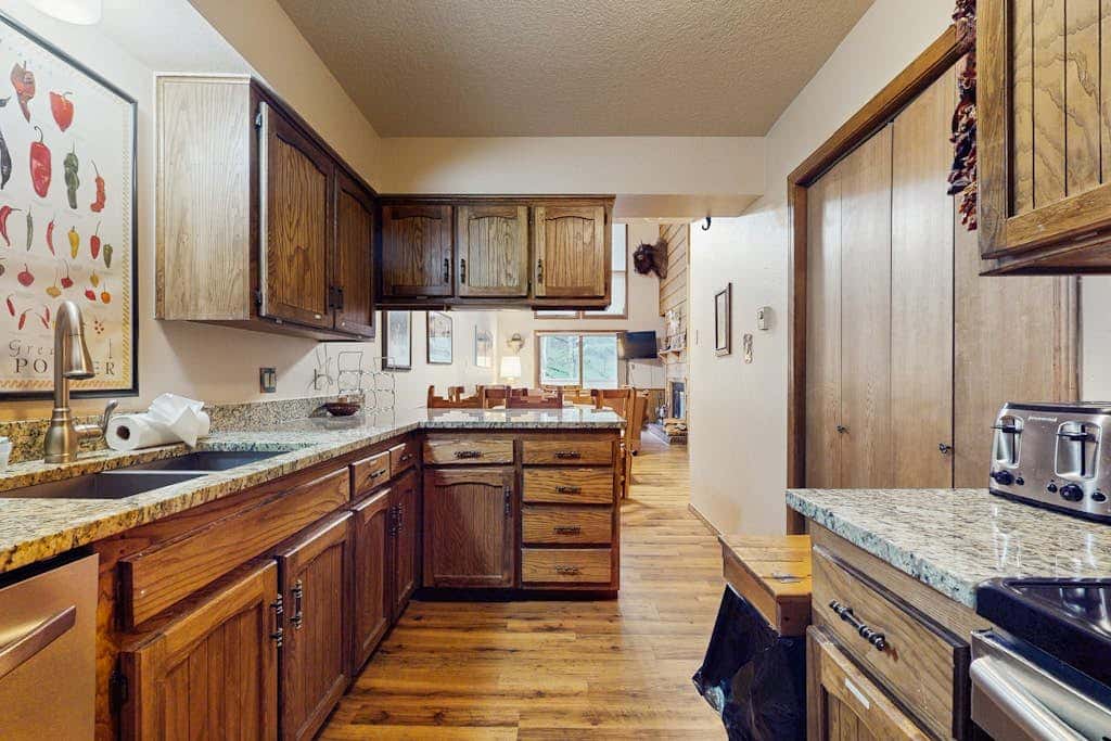 Gold Creek 304 - Walk to Lifts & Mountain Views