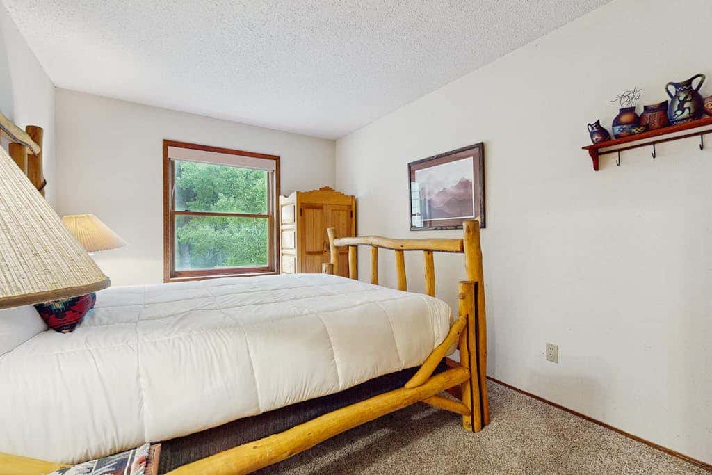 Gold Creek 304 - Walk to Lifts & Mountain Views