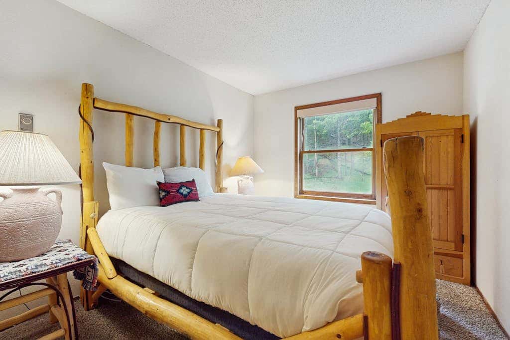 Gold Creek 304 - Walk to Lifts & Mountain Views