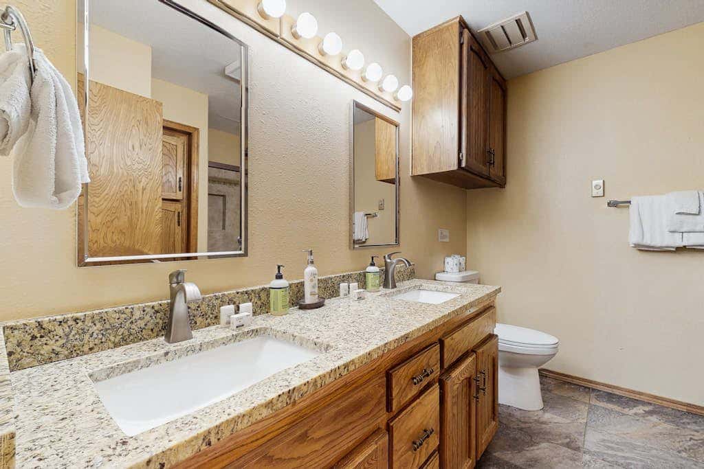 Gold Creek 304 - Walk to Lifts & Mountain Views