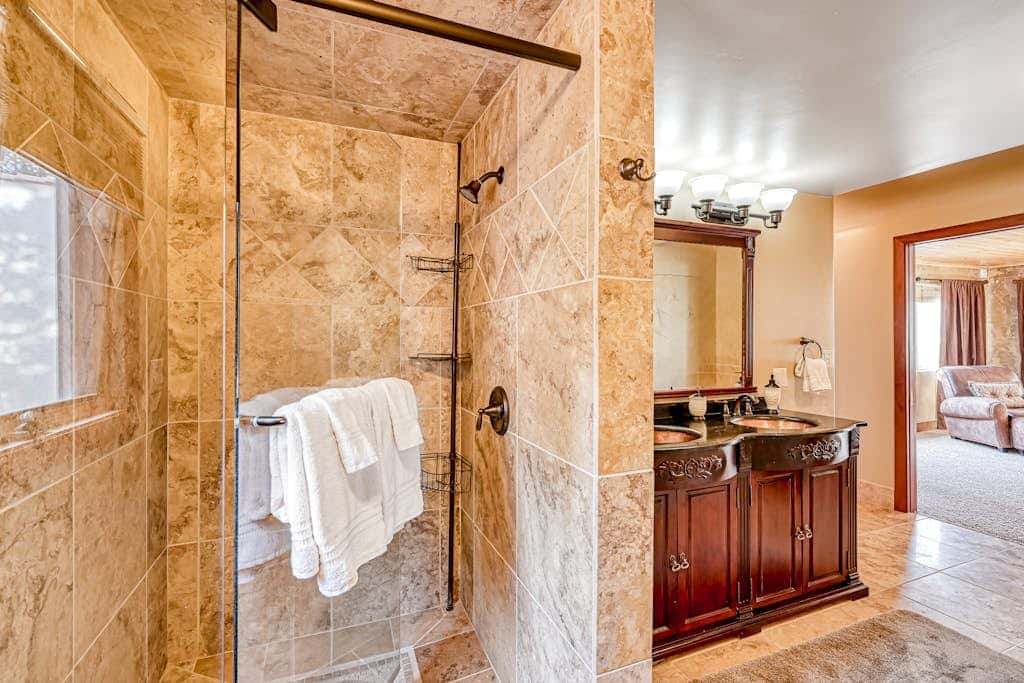 Casa Grande - 5 King Suites, Hot Tub, Arcade