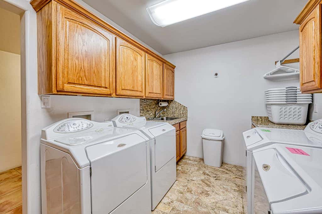 Casa Grande - 5 King Suites, Hot Tub, Arcade