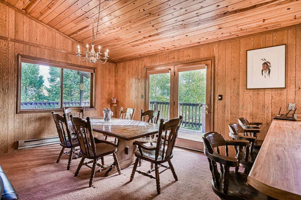 Trailhead Retreat - 3 Acres, Views, Hot Tub & Sauna