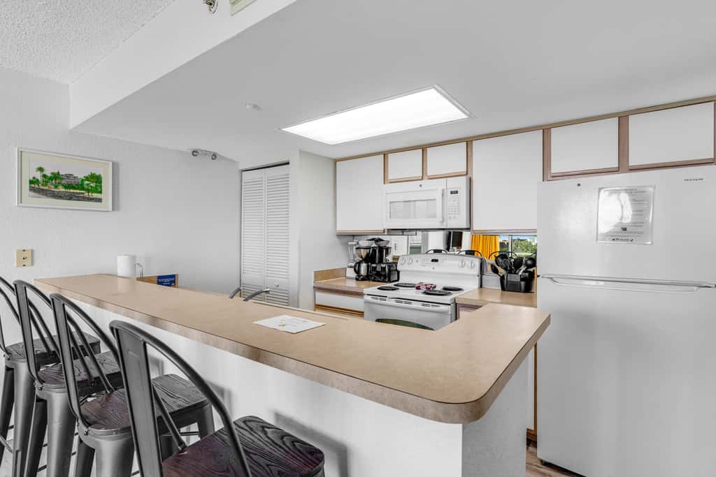 KWSS403 - Sunrise Suites - Tierra Bomba Suite 403