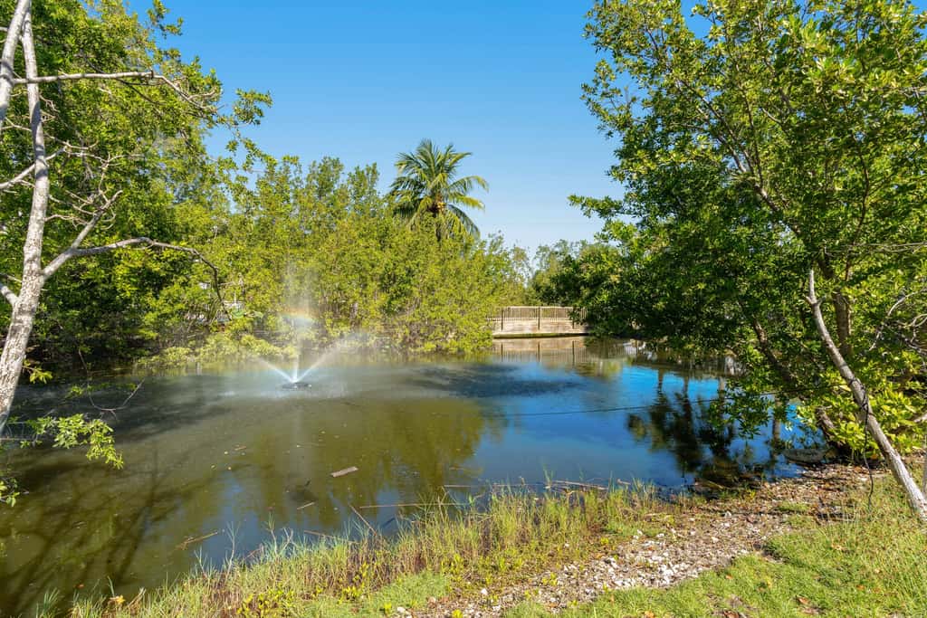 KWSS403 - Sunrise Suites - Tierra Bomba Suite 403