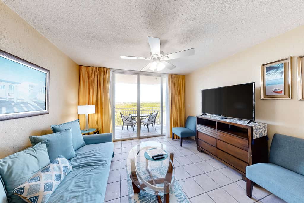 Watch Sunsets from Your Deck, Shared Pool/Hot Tub - Perfect for the Whole Family