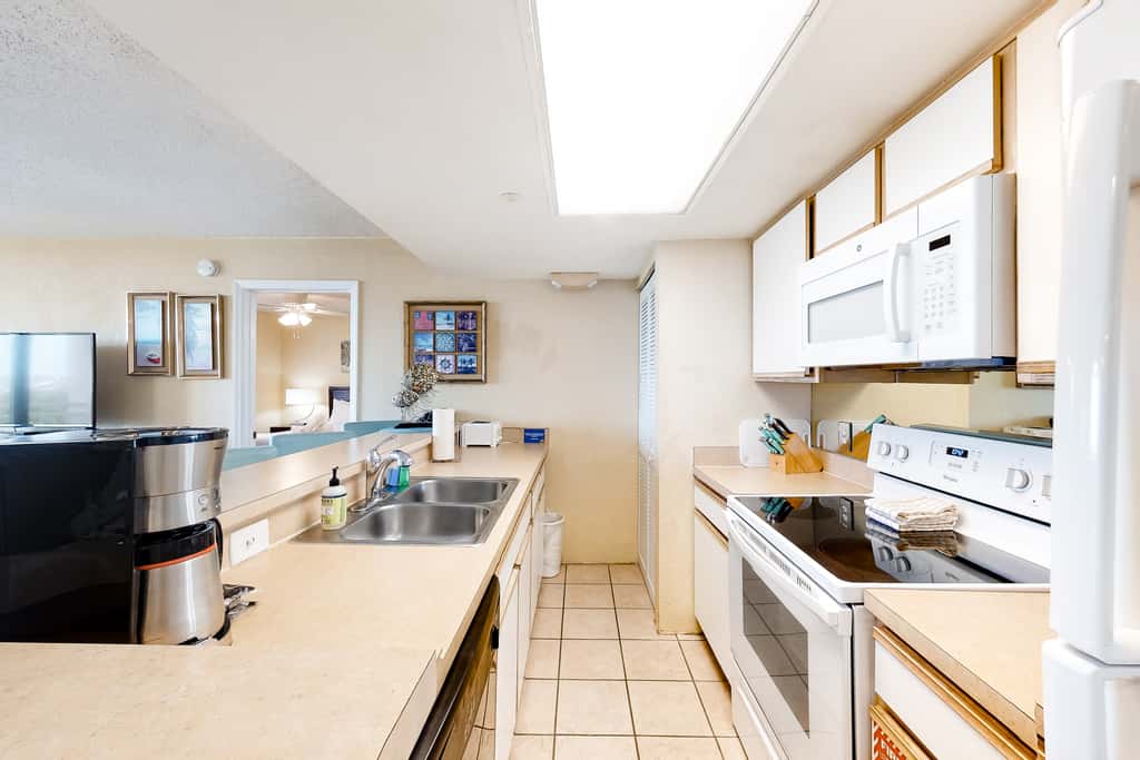 KWSS310 - Sunrise Suites - Panama Suite 310