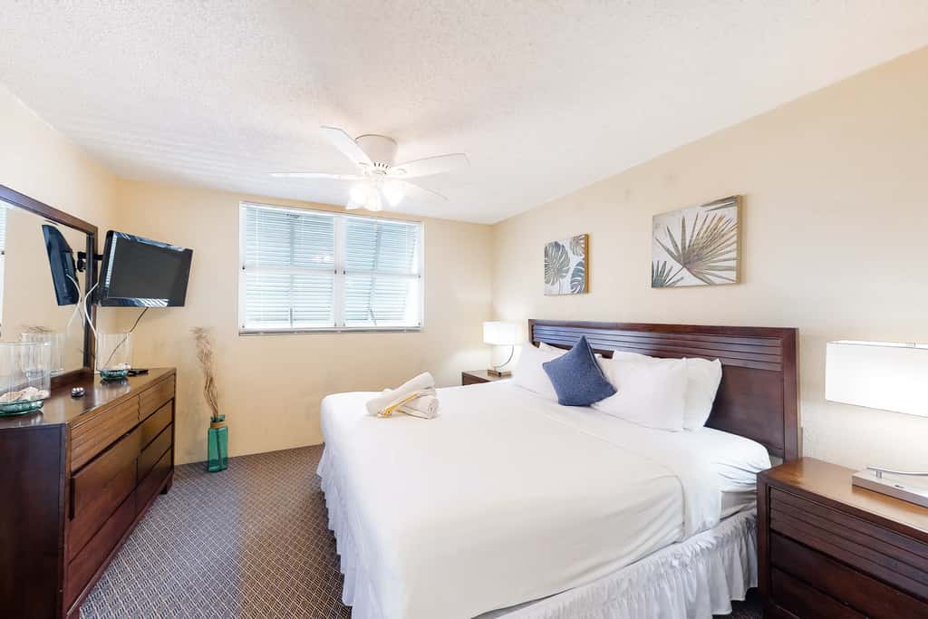 KWSS310 - Sunrise Suites - Panama Suite 310