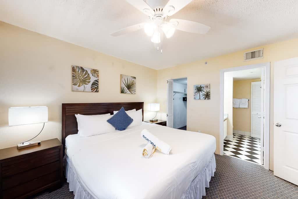 KWSS310 - Sunrise Suites - Panama Suite 310