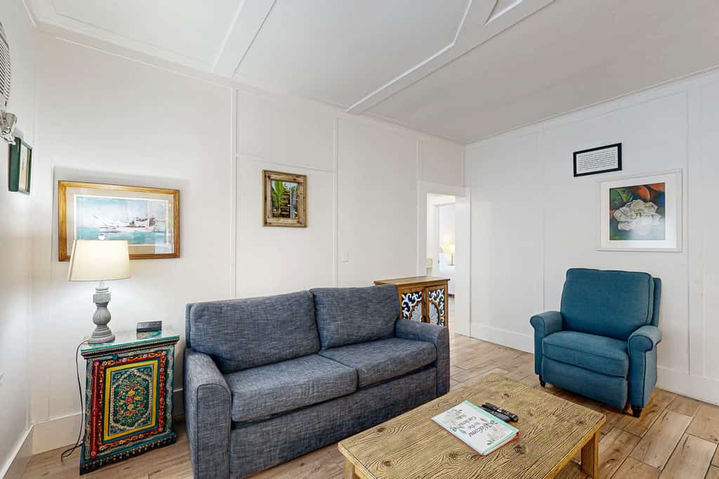 Three Condos w/ Entertainment, Private Parking & Beach Nearby - Great for Groups