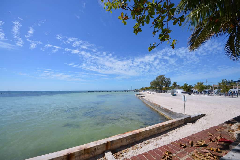 Charming Condo w/ Entertainment & Private Parking - Great In-Town Location