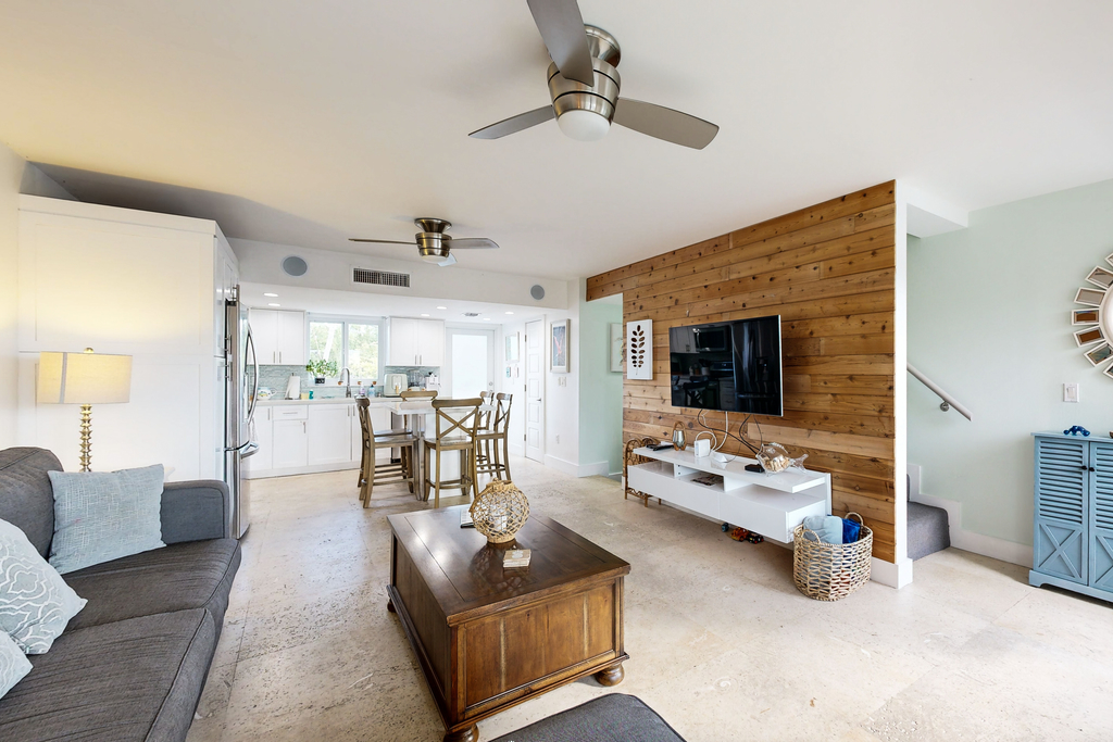 KL101 - Coastal Living