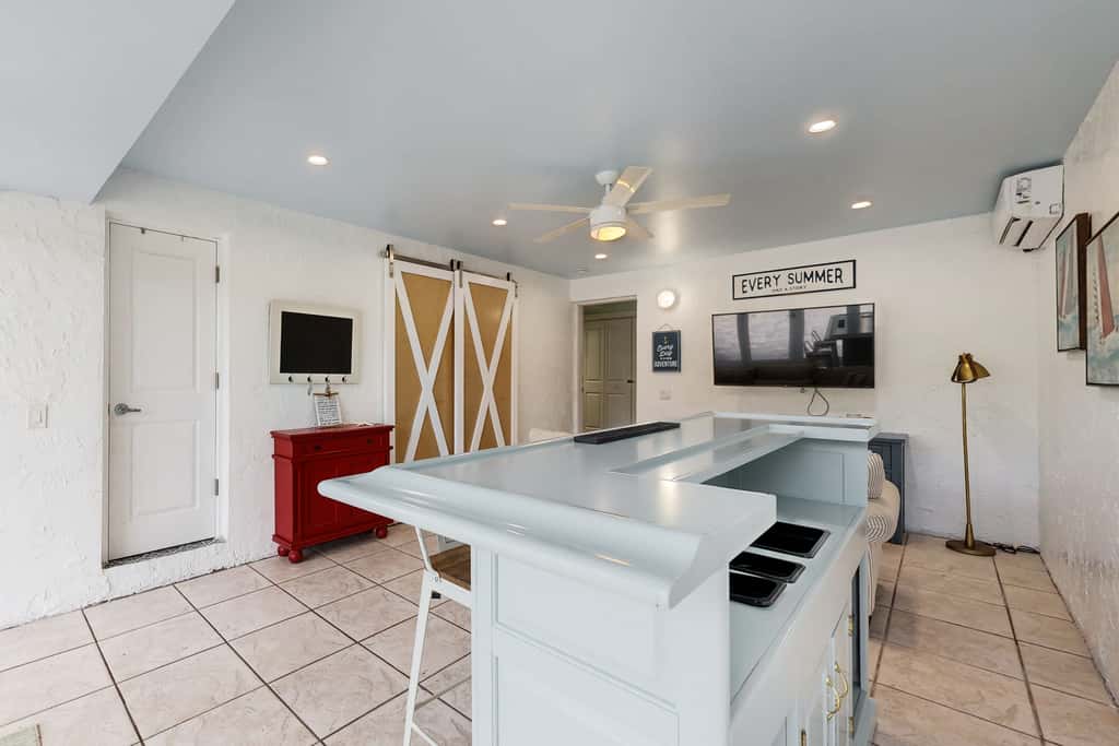 KL101 - Coastal Living