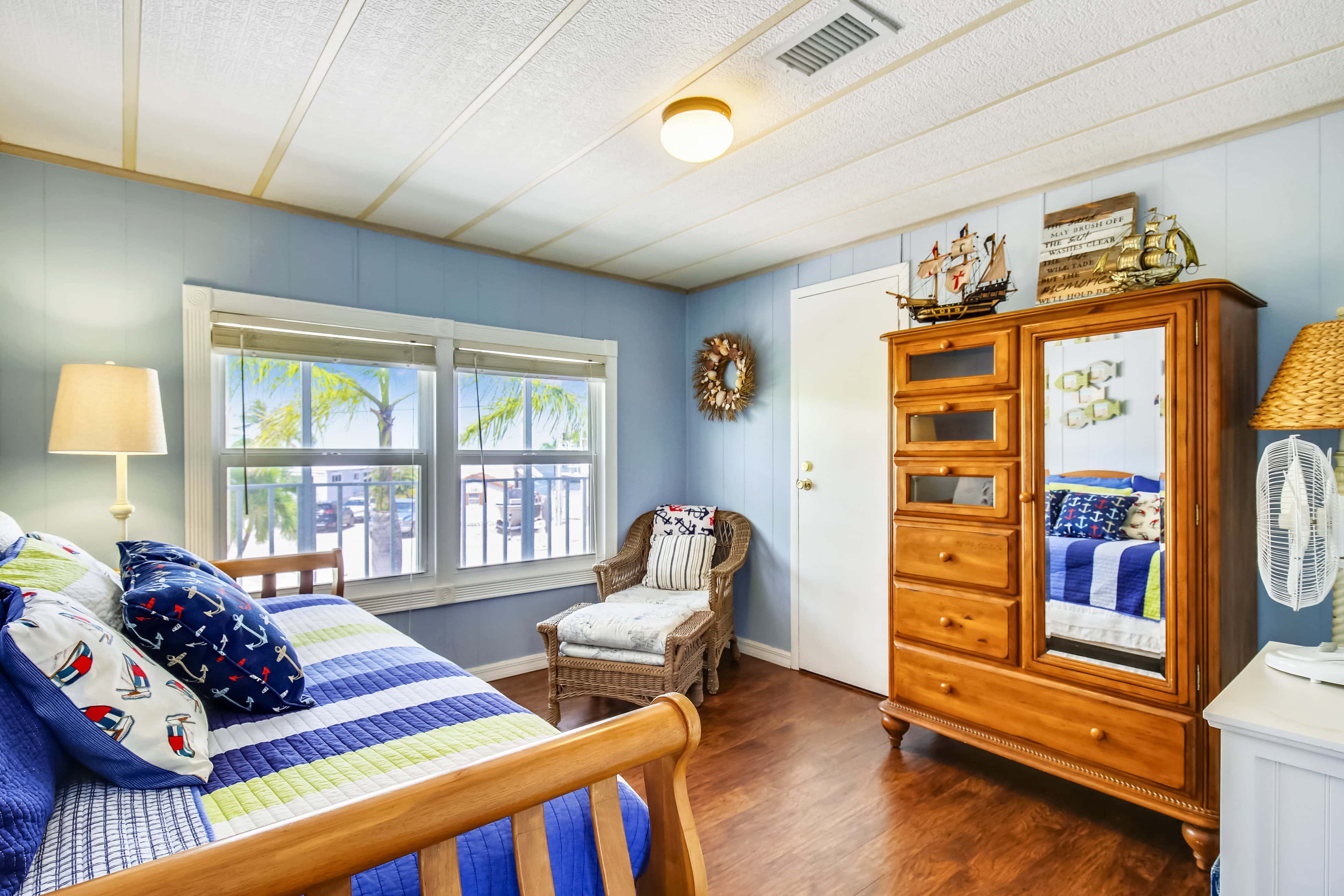 TA06FLR - Tarpon Cove