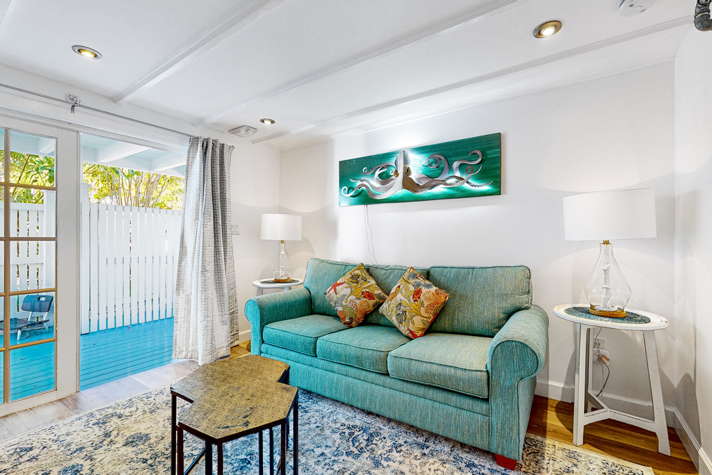 KW353A - The Coral Cove