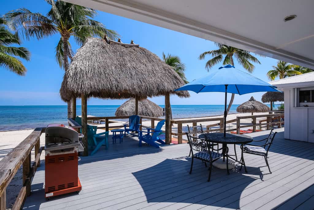 Oceanfront Duplex with Beautiful Beach & Dock for Boat Access - Dogs OK