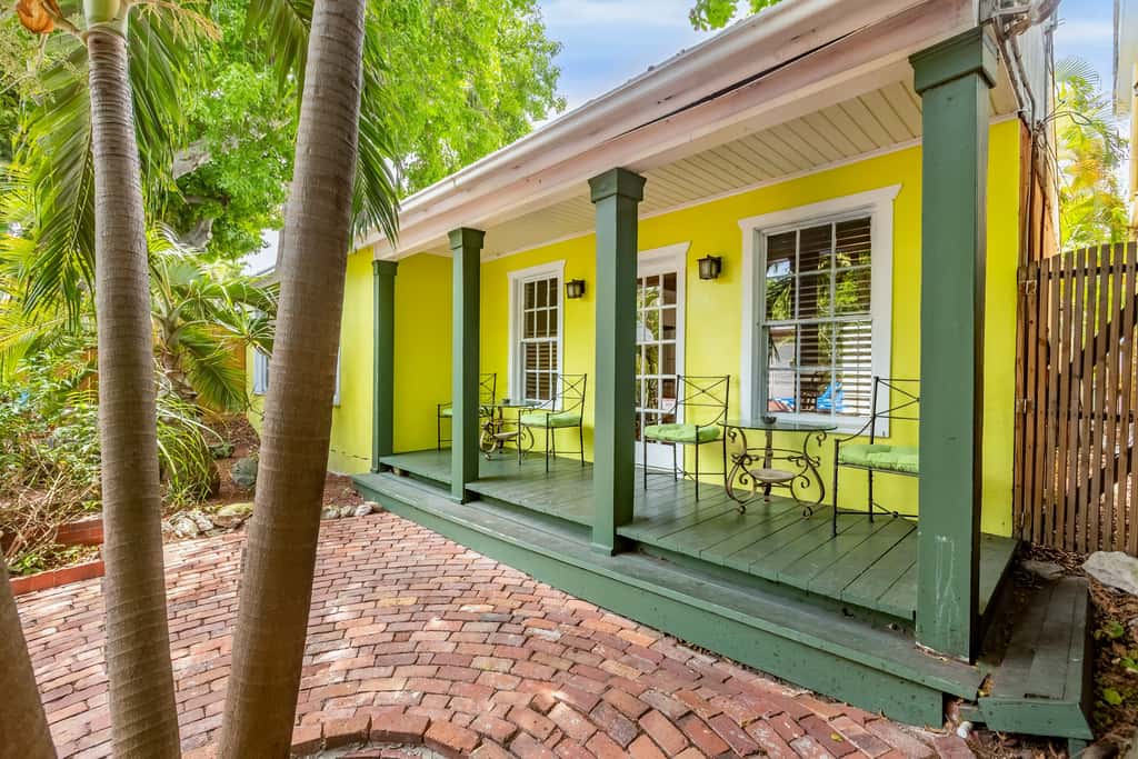 KW24 - Key Lime Calypso