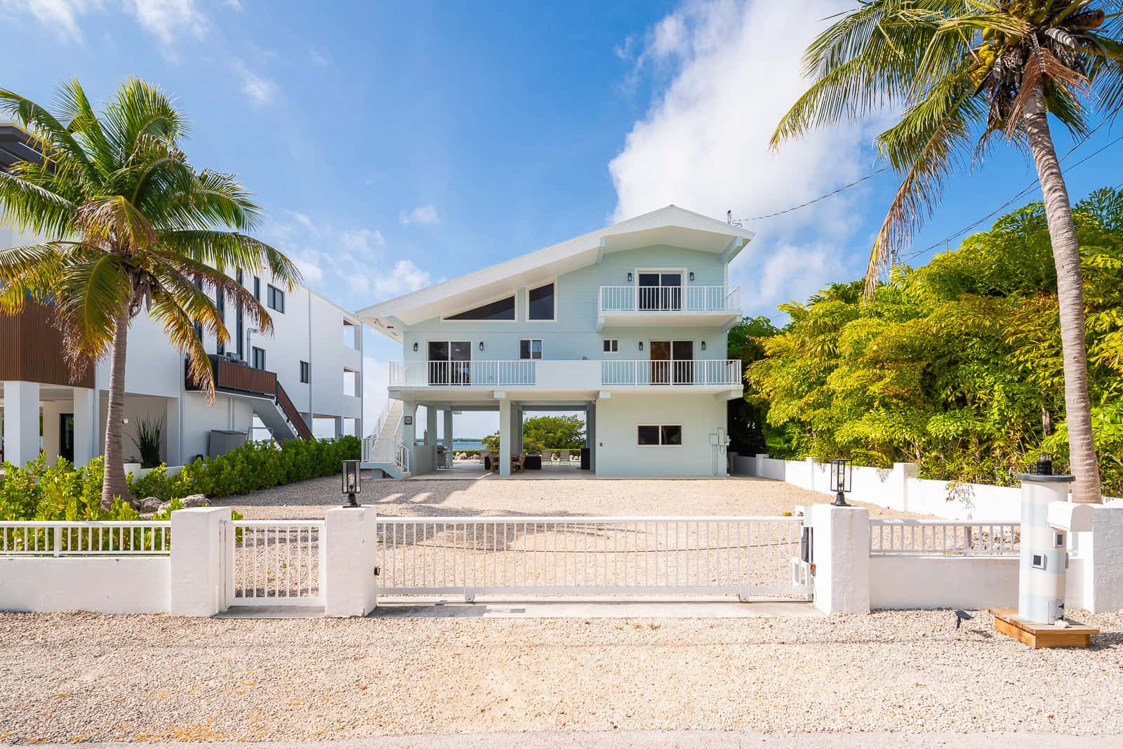 TA36FLR - Orange Blossom Retreat