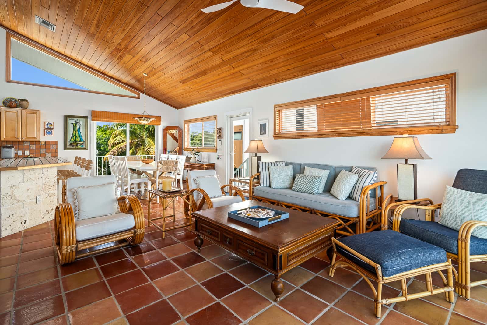 TA36FLR - Orange Blossom Retreat