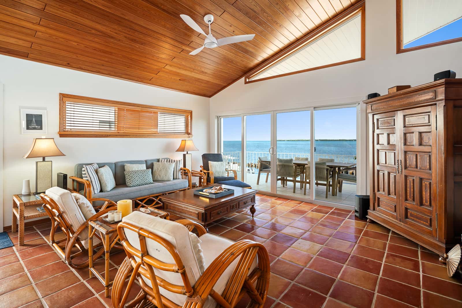 TA36FLR - Orange Blossom Retreat