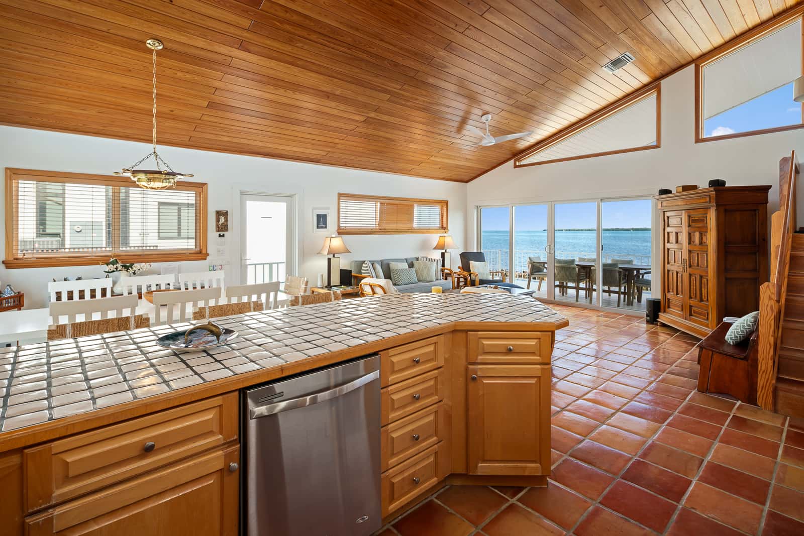 TA36FLR - Orange Blossom Retreat