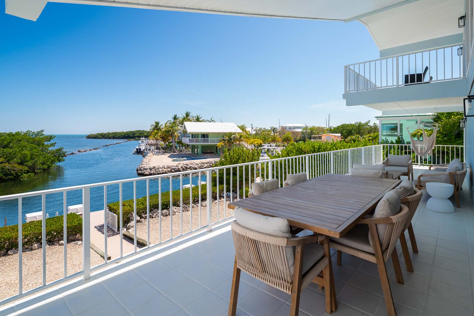 TA36FLR - Orange Blossom Retreat