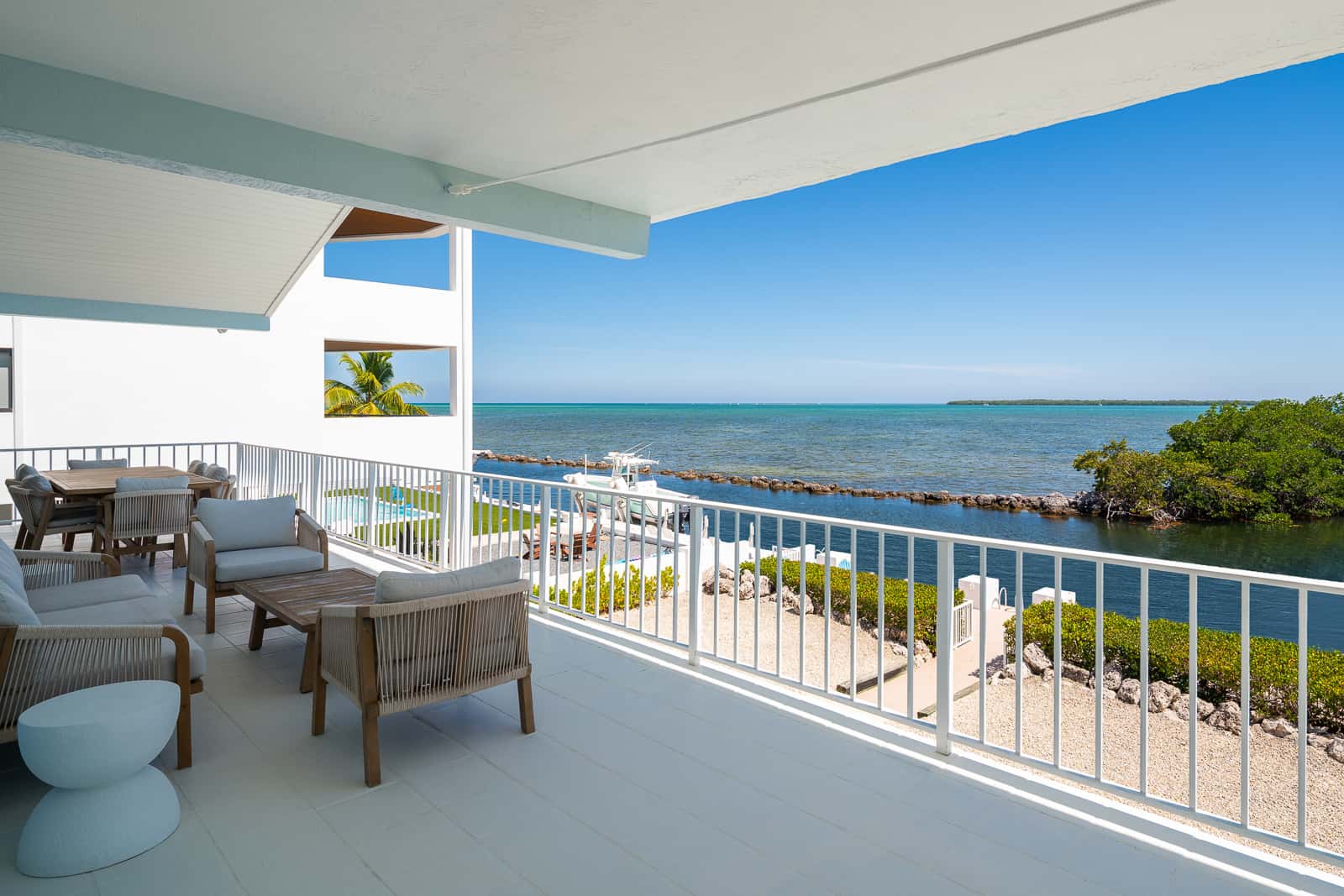 TA36FLR - Orange Blossom Retreat