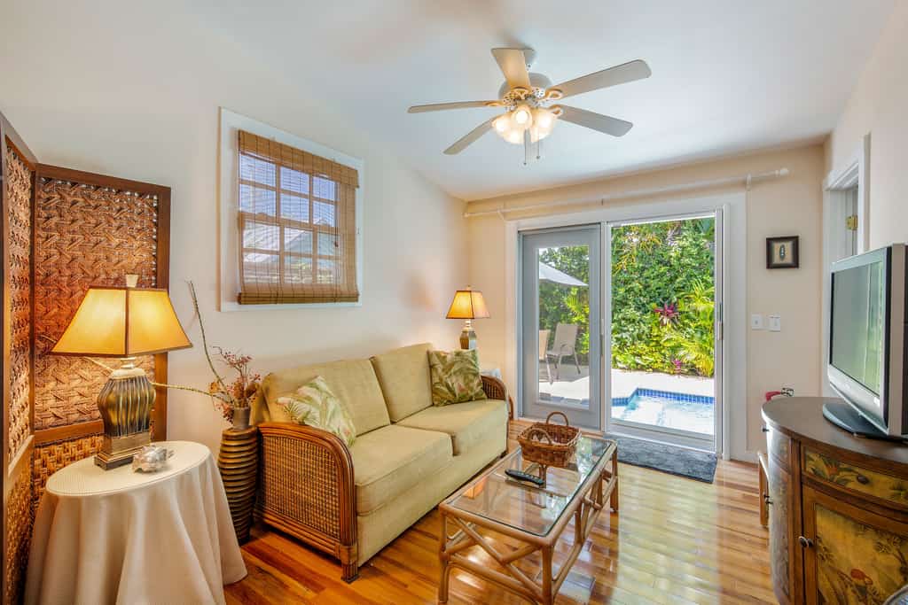 Old Town Key West classic with private saltwater pool & enclosed patio- by shops