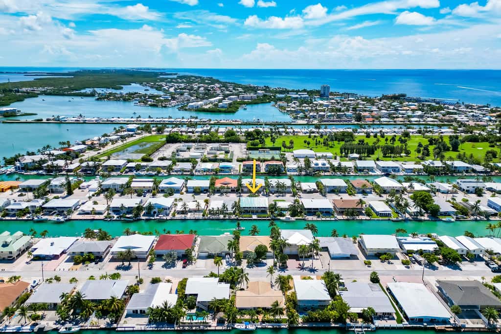 KC99 - Sea Pointe & Canal-side Charisma