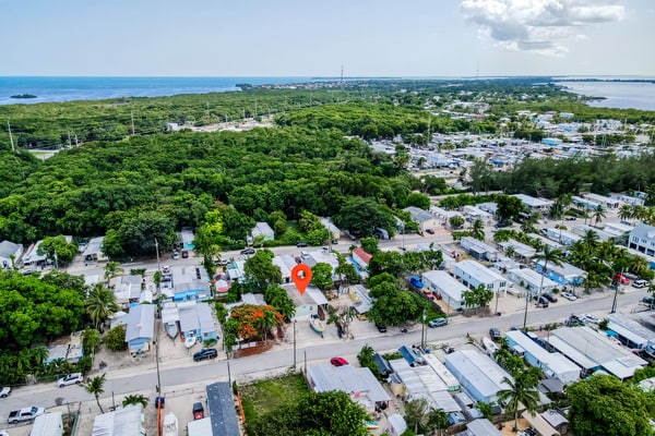 Snowbird-Friendly Home with Central AC, High-Speed WiFi, and Washer/Dryer