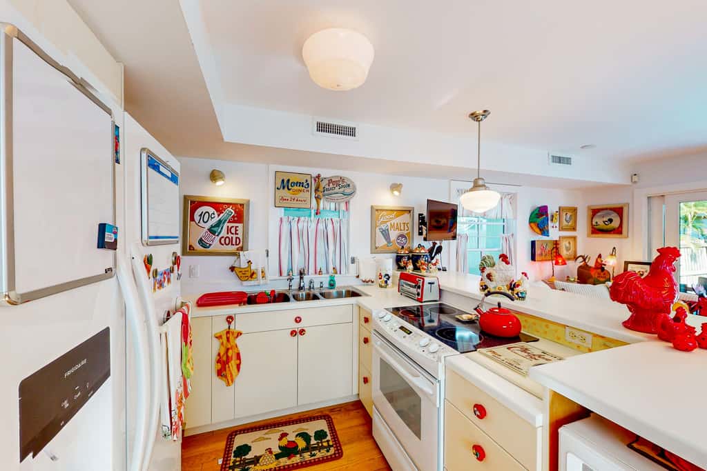 KW369FLR - The Conch-Out Cottage