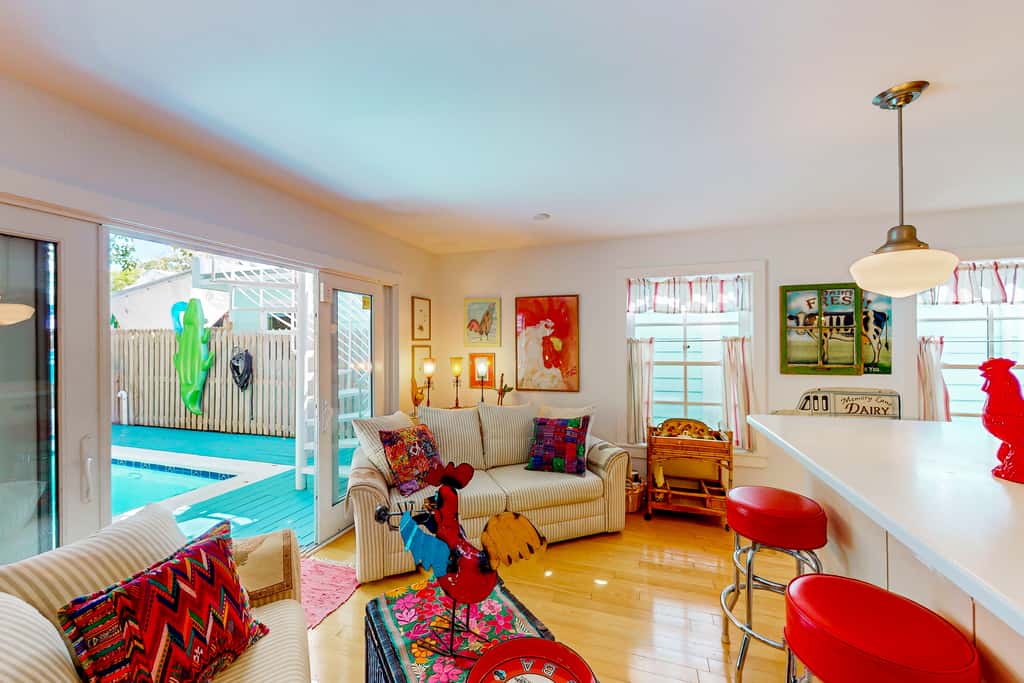 KW369FLR - The Conch-Out Cottage