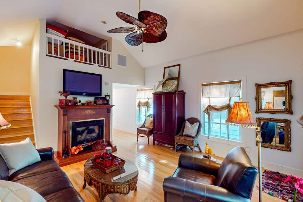 KW369FLR - The Conch-Out Cottage