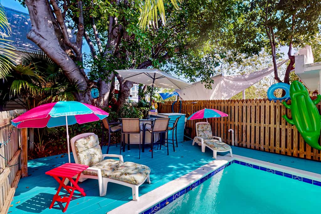 KW369FLR - The Conch-Out Cottage