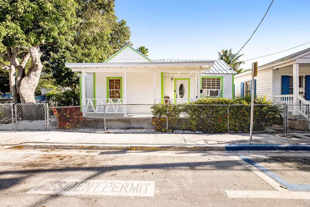 Bright Keys Cottage with Enclosed Yard, Deck, Porch, Partial, AC, & WiFi