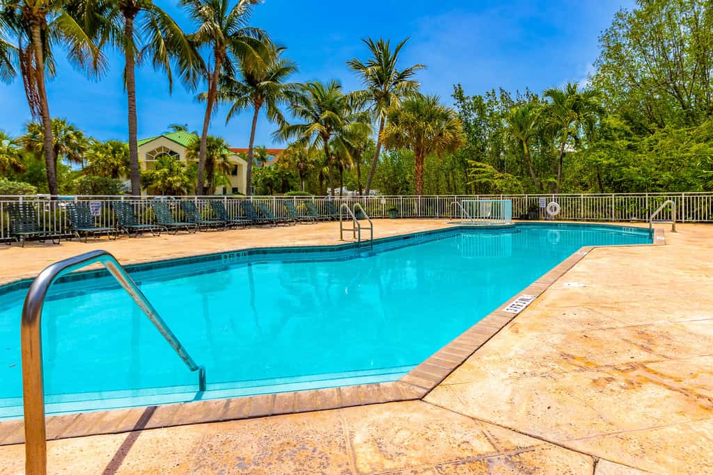 KWSS202 - Sunrise Suites - Big Kahuna Suite 202