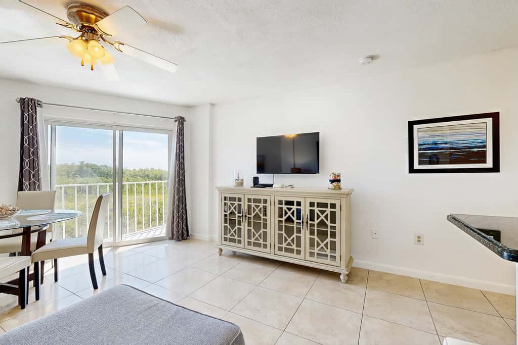 TA43 - Ocean Pointe Molliner Vacation Retreat #1305