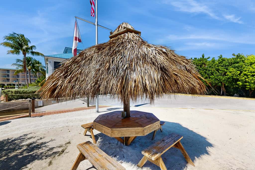 TA43 - Ocean Pointe Molliner Vacation Retreat #1305