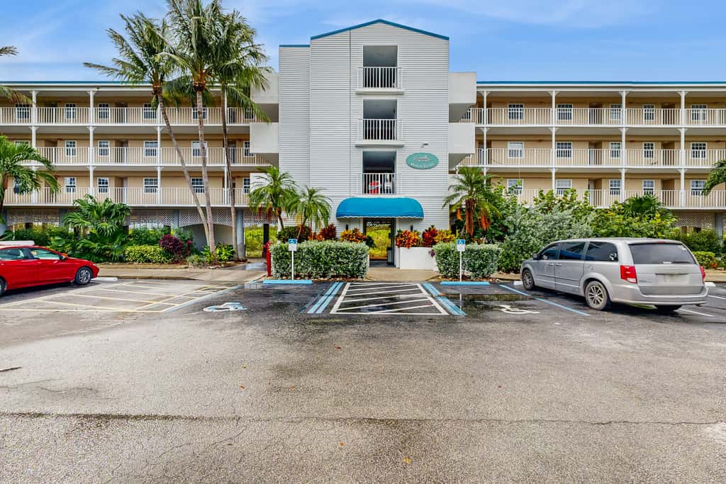 TA43 - Ocean Pointe Molliner Vacation Retreat #1305