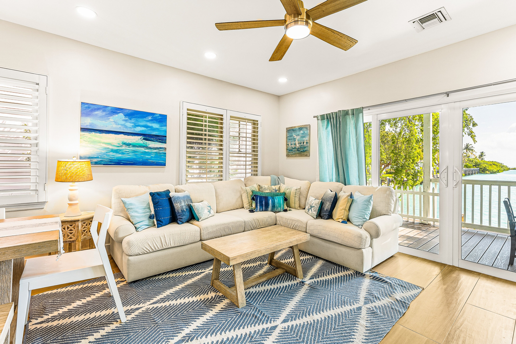 DK33 - Harbor Hideaway Villa 7066