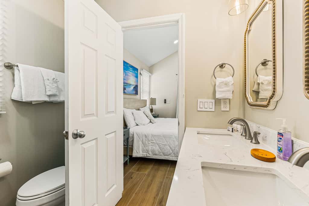 DK33 - Harbor Hideaway Villa 7066