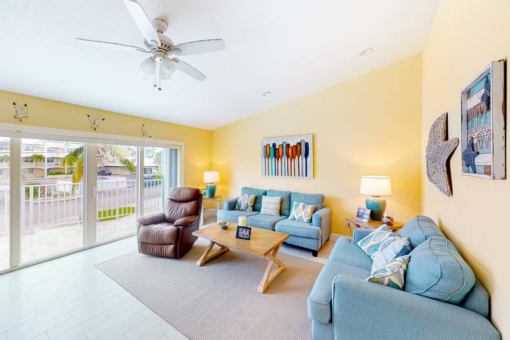 KC203 - Palm Breeze Retreat 320 & 330