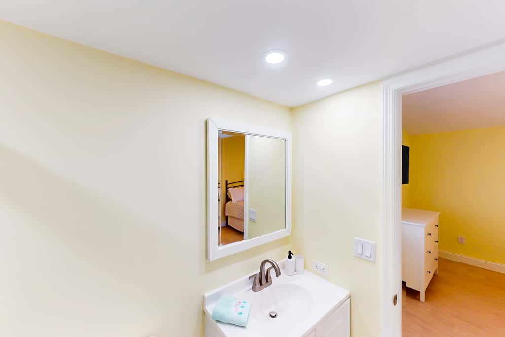 KC203 - Palm Breeze Retreat 320 & 330