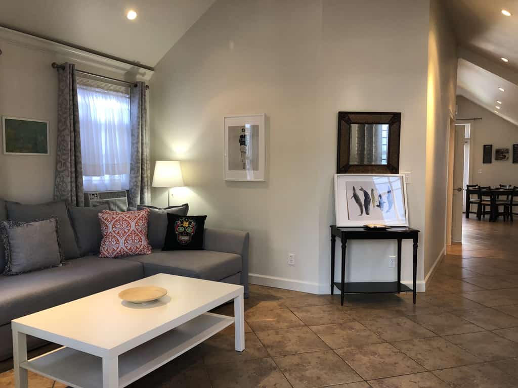 Welcoming & Conveniently Located Dog-Friendly Home - Walk to Everything