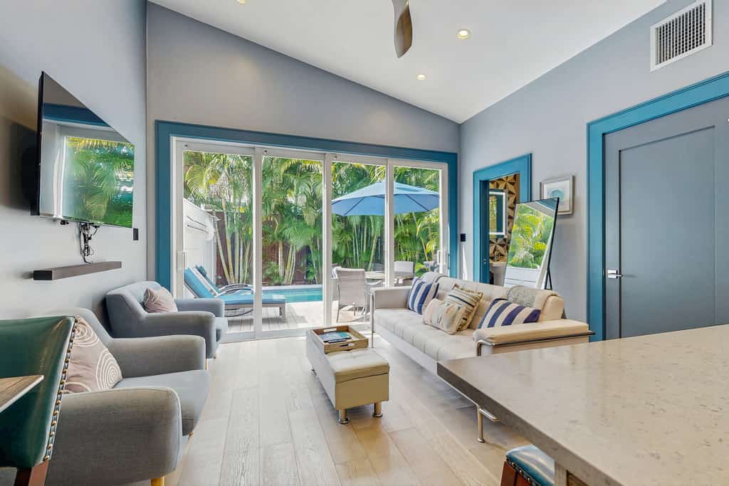 Enchanting Duplex with Private Pool, Central AC, WiFi, and Private Washer/Dryer
